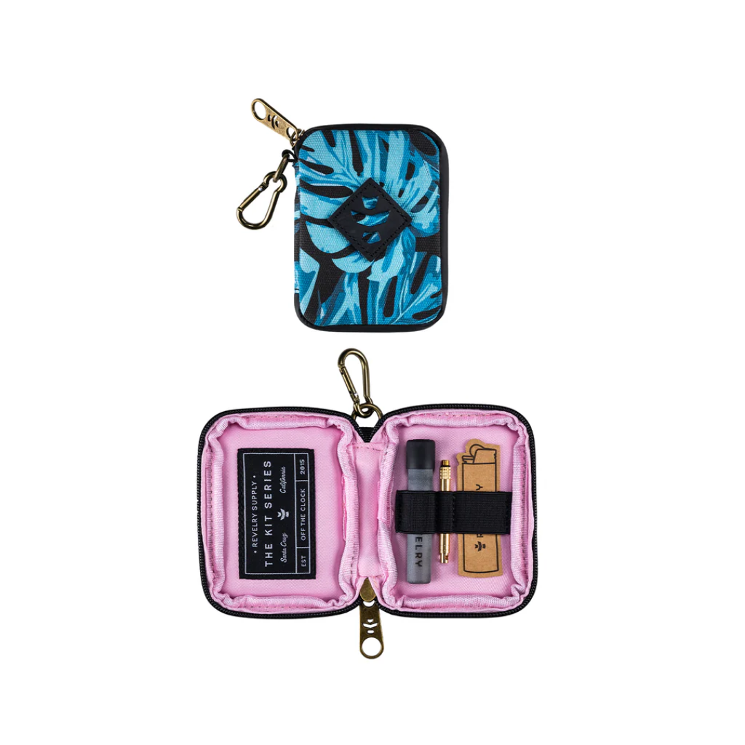 Chillum Kit | Smell Proof Bag | Glass Chillum / Monstera